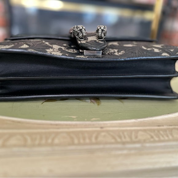 Authentic Gucci Dionysus GG Supreme Arabesque Chain Shoulder Bag Navy Blue - Picture 6 of 13